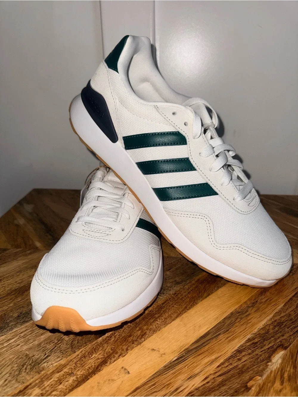 Adidas Run 60s 4.0 White Green Sneakers Men’s Size 10 NIB
